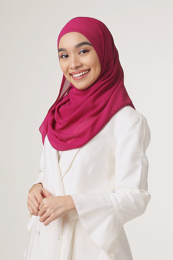 Jovian Hijab Balik Kampung | Tanisha Plain Long Shawl In Magenta Pink (6905928941718)