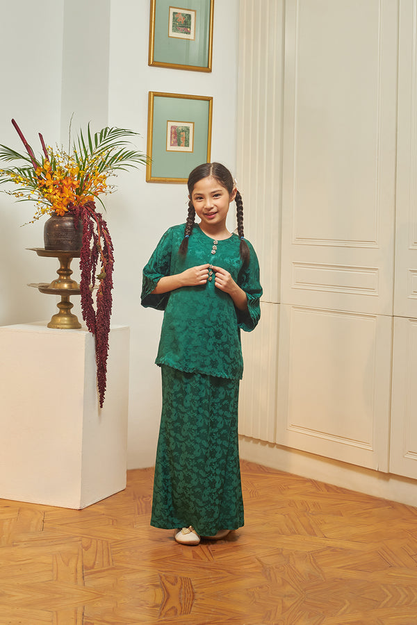 Jovian Balik Kampung Kids | Badriya Modern Batwing Kurung In Emerald Green (8458060628198)