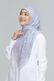 Jovian Hijab l Lorna Little Blooms Classic Printed Square Shawl (8456949301478)