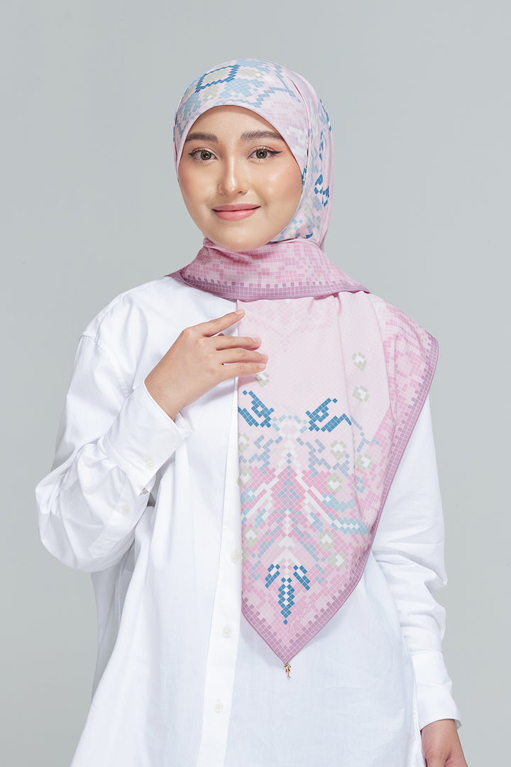 Jovian Hijab l Soraia Classic Printed Square Shawl (8456976236774)