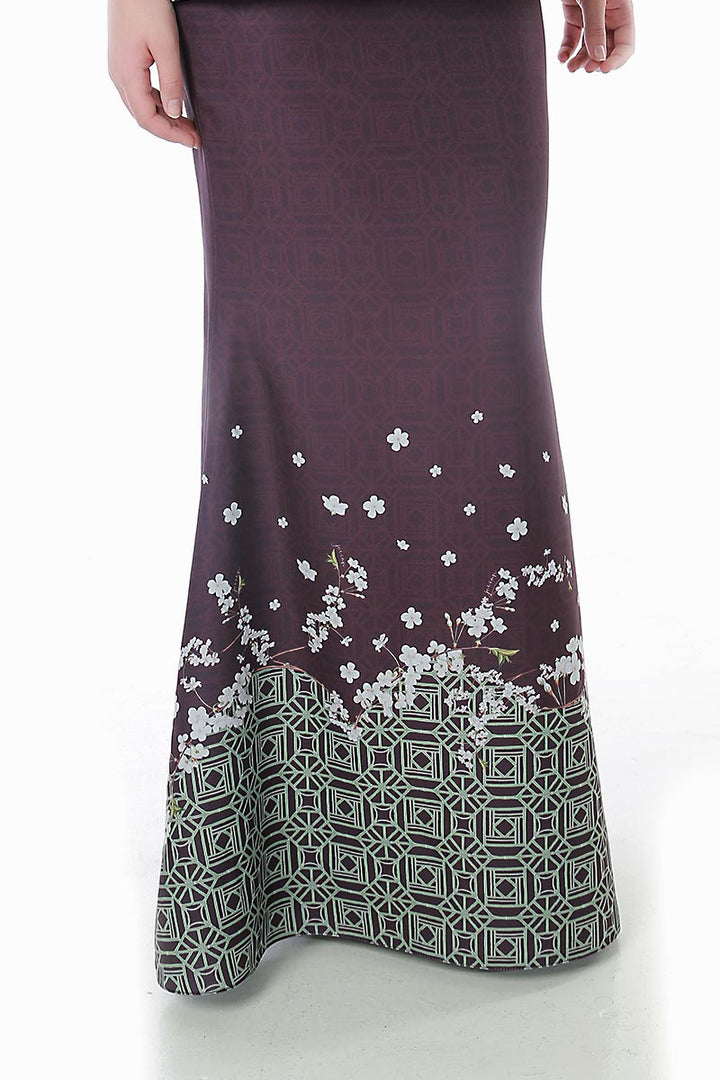 Chinoiserie | Janice Pleated Modern Kurung Kedah Skirt in Dark Purple (6896879599766)